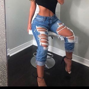 Fashion nova jax distressed jeans